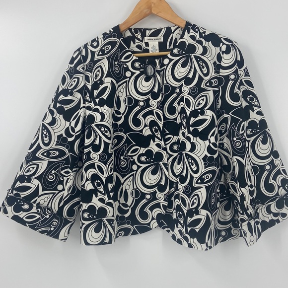 Laura Ashley black and white scroll print swing blazer with large button detail - Picture 13 of 13